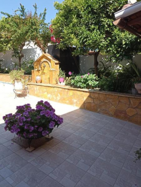 SUMMER HOUSE